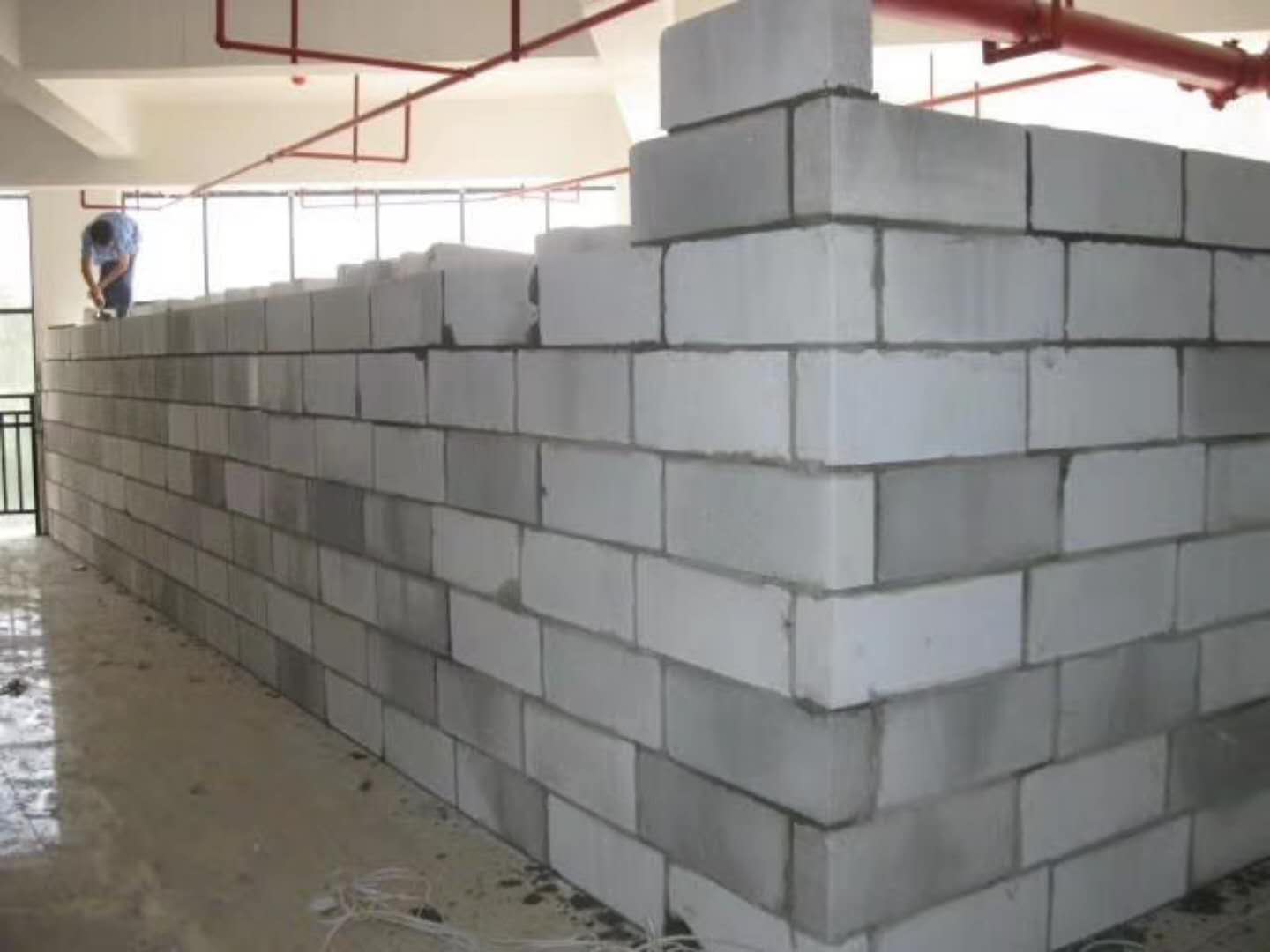 荷塘蒸压加气混凝土砌块承重墙静力和抗震性能的研究
